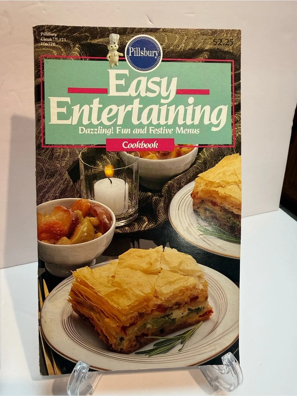 Set of 5 Vintage Pillsbury Cook Books - 1980's